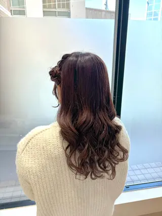 ロング ヘアアレンジ miwa♡暖色カラー 盛れる顔周り.ヘアメのヘアスタイル