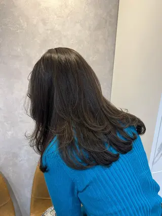 セミロング カラー 中村 ひなたのヘアスタイル