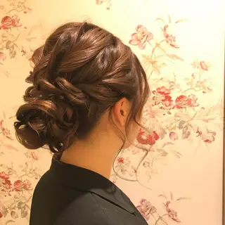 ヘアアレンジ 岡田まみ🍒🤍 透明感カラーのヘアスタイル