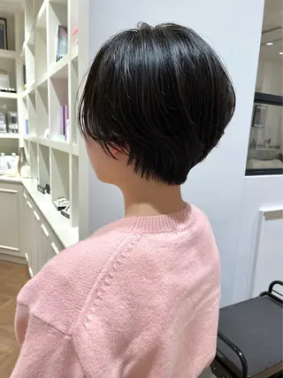 ショート サエ/ レイヤー/パーマのヘアスタイル