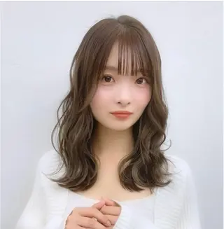 セミロング 梶 久菜乃のヘアスタイル