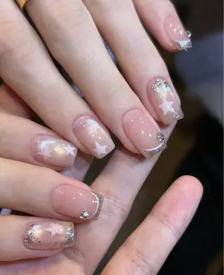 ネイル カク レイシンのネイルデザイン