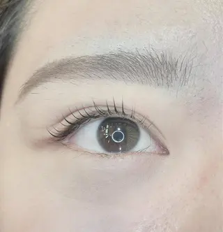 マツエク・マツパ 中野 里咲のヘアスタイル