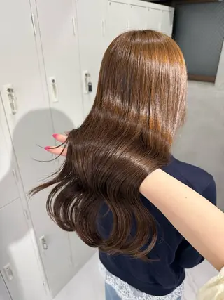 sena⌇ベージュ⌇ ブリーチなしWカラーのヘアスタイル
