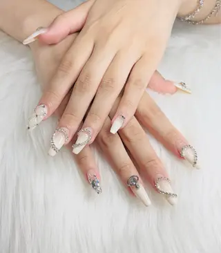 ネイル Elegance Nail本厚木店舗のネイルデザイン