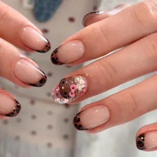 ネイル Pure&Rich Nailのネイルデザイン