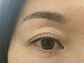 アイブロウ elio HITOMIのマツエク・マツパデザイン