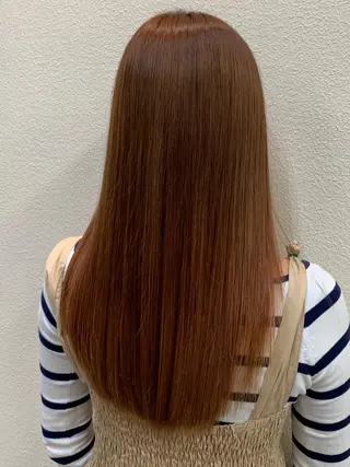 セミロング ブリーチでもできる 縮毛矯正相原慎🌈のヘアスタイル