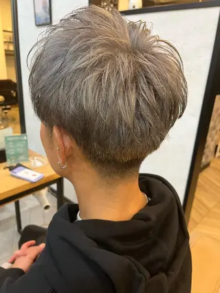 ショート カラー 和田 真弥のヘアスタイル