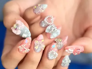 ネイル 新山 聖のネイルデザイン