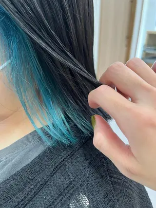カラー 結婚式お呼ばれヘア セット🌼Tommyのヘアスタイル