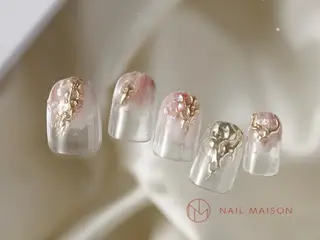 ネイル T RIRIKAのネイルデザイン