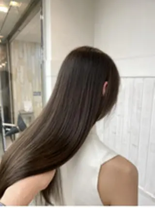 ロング カラー パーマ ヘアアレンジ ヘアケア特化型サロン newi 梅田のヘアスタイル