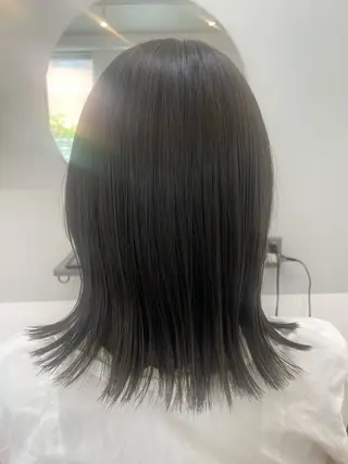 ミディアム カラー 樋川 早紀のヘアスタイル
