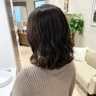 ミディアム 山根 賢樹のヘアスタイル
