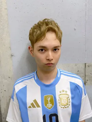 ショート ナリキ/ダブルカラー /ダブルカラーモデルのヘアスタイル