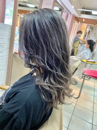 ロング カラー 黒田 海紘のヘアスタイル