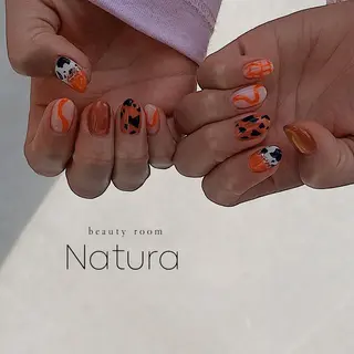 ネイル マツエク・マツパ アイブロウ beautyroom Naturaのネイルデザイン