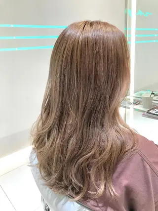 セミロング カラー 加藤 憂のヘアスタイル