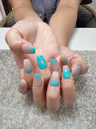 ネイル Guarendo錦糸町店所属・ガレンドウ 白澤 愛子のネイルデザイン