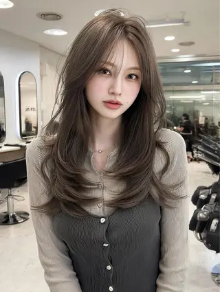 ロング カラー 祖慶 歩のヘアスタイル