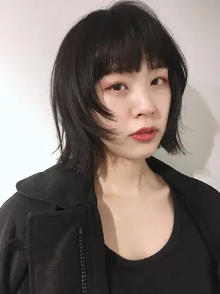 ミディアム ヨナイ チヒロのヘアスタイル