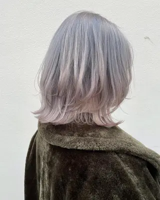 ミディアム カラー ボブ/ミディアム RIONAのヘアスタイル