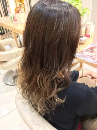 セミロング カラー 小田原NO1 美容師 飯田飛翔のヘアスタイル