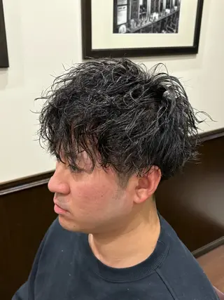 ショート パーマ メンズ 浦田 悠真のヘアスタイル