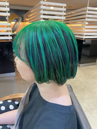 ショート カラー ヘアアレンジ 烏山 達也のヘアスタイル