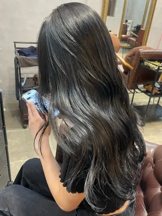 ロング カラー 【aini天王寺】 𝐚𝐢𝐫𝐢✂︎のヘアスタイル