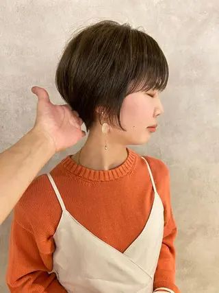 ショート カラー 大人ヘア/ショート/ ボブ/レイヤーのヘアスタイル