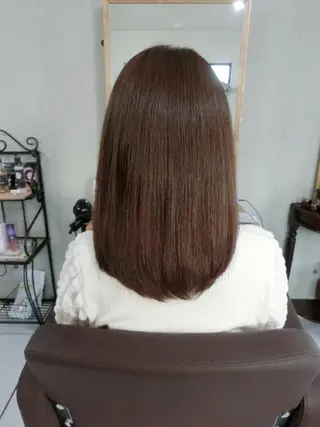 カラー セミロング ma cherie naoのヘアスタイル