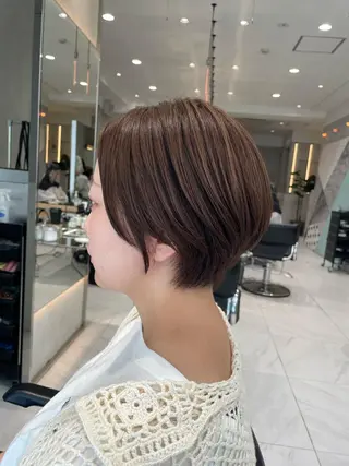 ショート オリーブ カラー✨有坂映哉のヘアスタイル