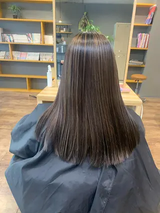 セミロング カラー SHU NTAのヘアスタイル