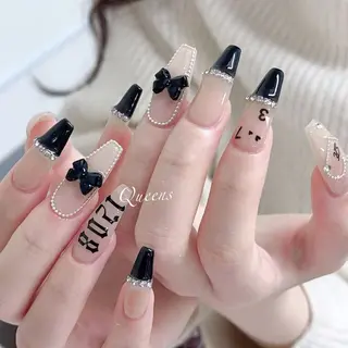 ネイル Queens テイのネイルデザイン