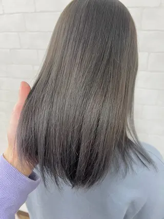 カラー 藤野 莉奈のヘアスタイル