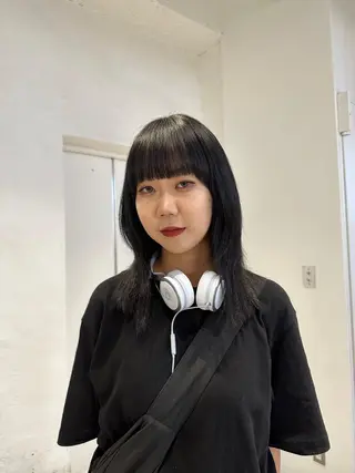 セミロング 韓国ヘアメンズ・レデ ィース特化ミクのヘアスタイル