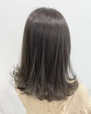 セミロング 透明感♡グレージュ ♡ミルクティー♡のヘアスタイル
