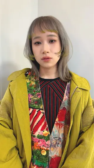 ミディアム カラー 長谷川 絵美のヘアスタイル