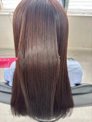 ロング カラー 腰越 麻奈のヘアスタイル
