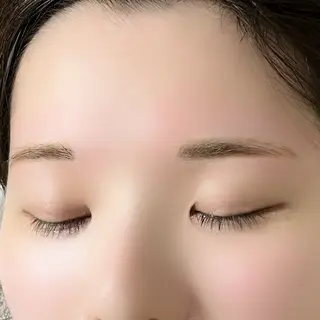 アイブロウ eye.mor moe⭐️のマツエク・マツパデザイン