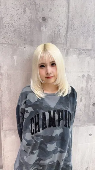 ミディアム カラー ヘアアレンジ 【🥀履歴修正🥀】 ハイトーン職人/拓真のヘアスタイル