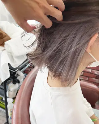 ミディアム カラー 眞壁 華子のヘアスタイル