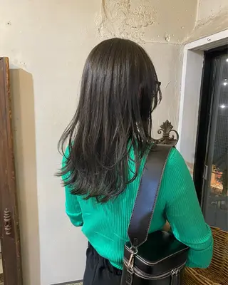 ロング カラー 暗髪とオリーブ🌿 渡辺拓人のヘアスタイル