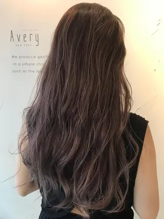 ロング カラー Avery SHINのヘアスタイル