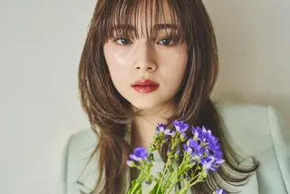 MIYU透明感カラー ブリーチなしWカラーのヘアスタイル