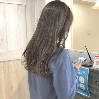 ロング ムラヨシ ショータのヘアスタイル