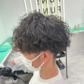 パーマ メンズ men's特化 値段以上の仕上がりにのヘアスタイル