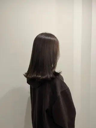 カラー 山本 彩香のヘアスタイル